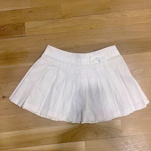 White Pleaded Skirt! Never Worn!